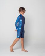 ⁦بدلة سباحة كم شورت للأطفال -باللون الكحلي مع نقشة الحجر الأزرق⁩ - الصورة ⁦2⁩