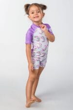 ⁦مايوه أطفال يونيكورن بكم قصير بناتي⁩ - الصورة ⁦4⁩